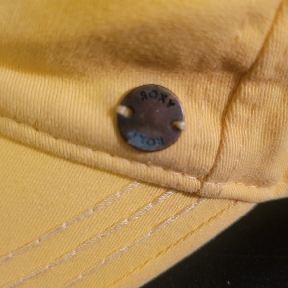 Yellow Roxy Pineapple Womens Cap - Picture 2 of 4